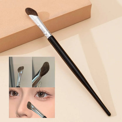 Zynerae 3D Nose Shadow Brush – Facial Contour & Highlight Makeup Tool.