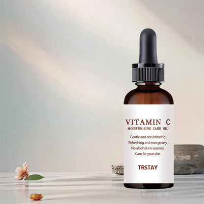 Zynerae Vitamin C Radiant Oil – Skin Brightening, Moisturizing & Nourishing.