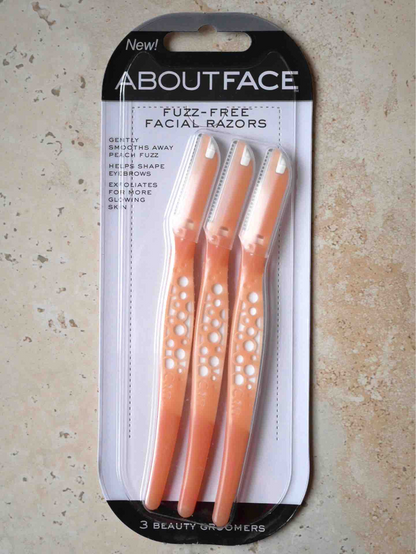 Fuzz-Free Facial Razors.